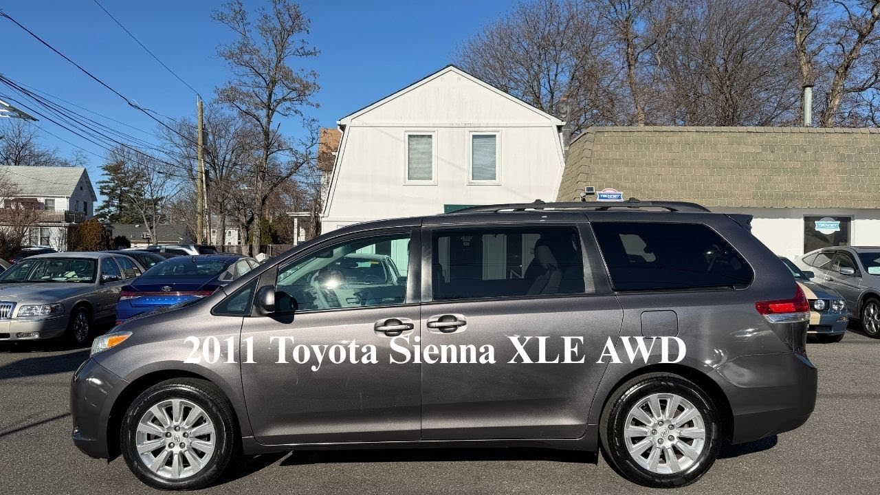 Toyota Sienna XLE 2011 года | Полный привод | Минивэн