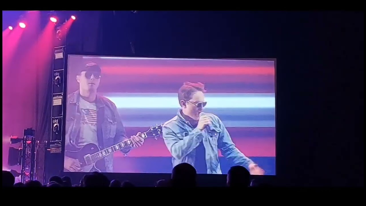 VÖRJEANS - Live at KAJ On Ice concert 
