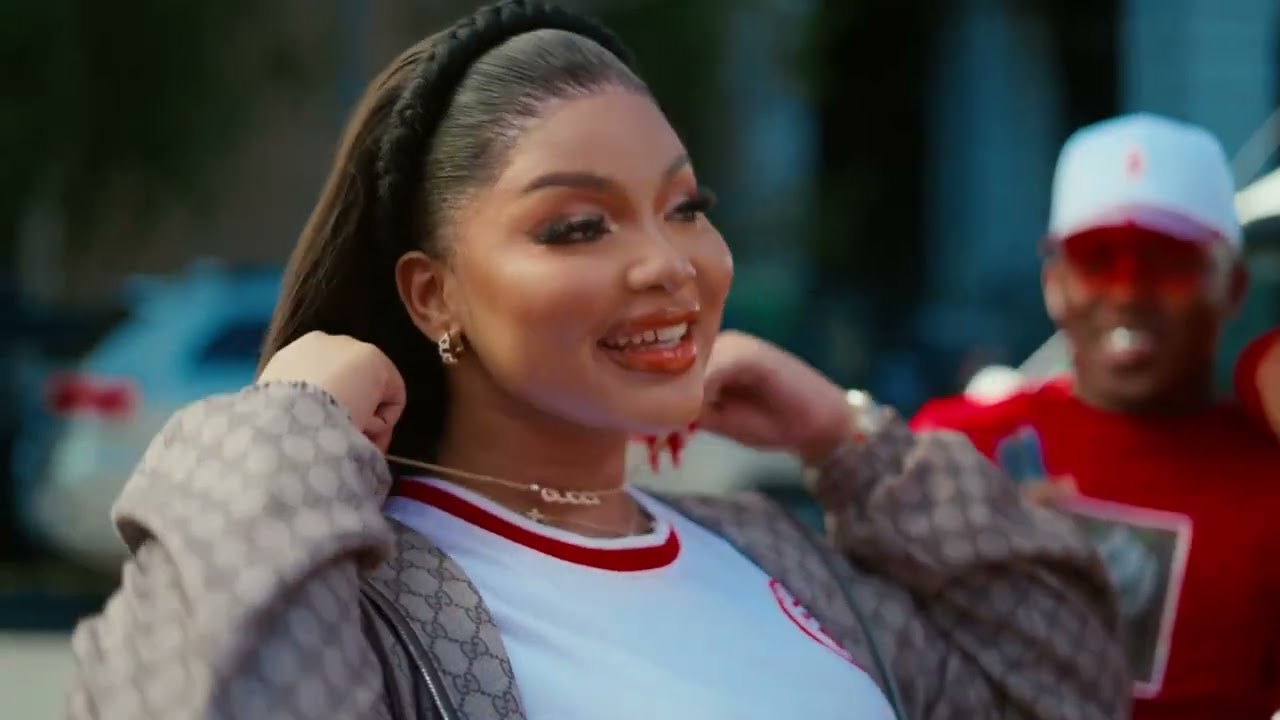 Mthandeni SK   Gucci Official Music Video ft  MaWhoo