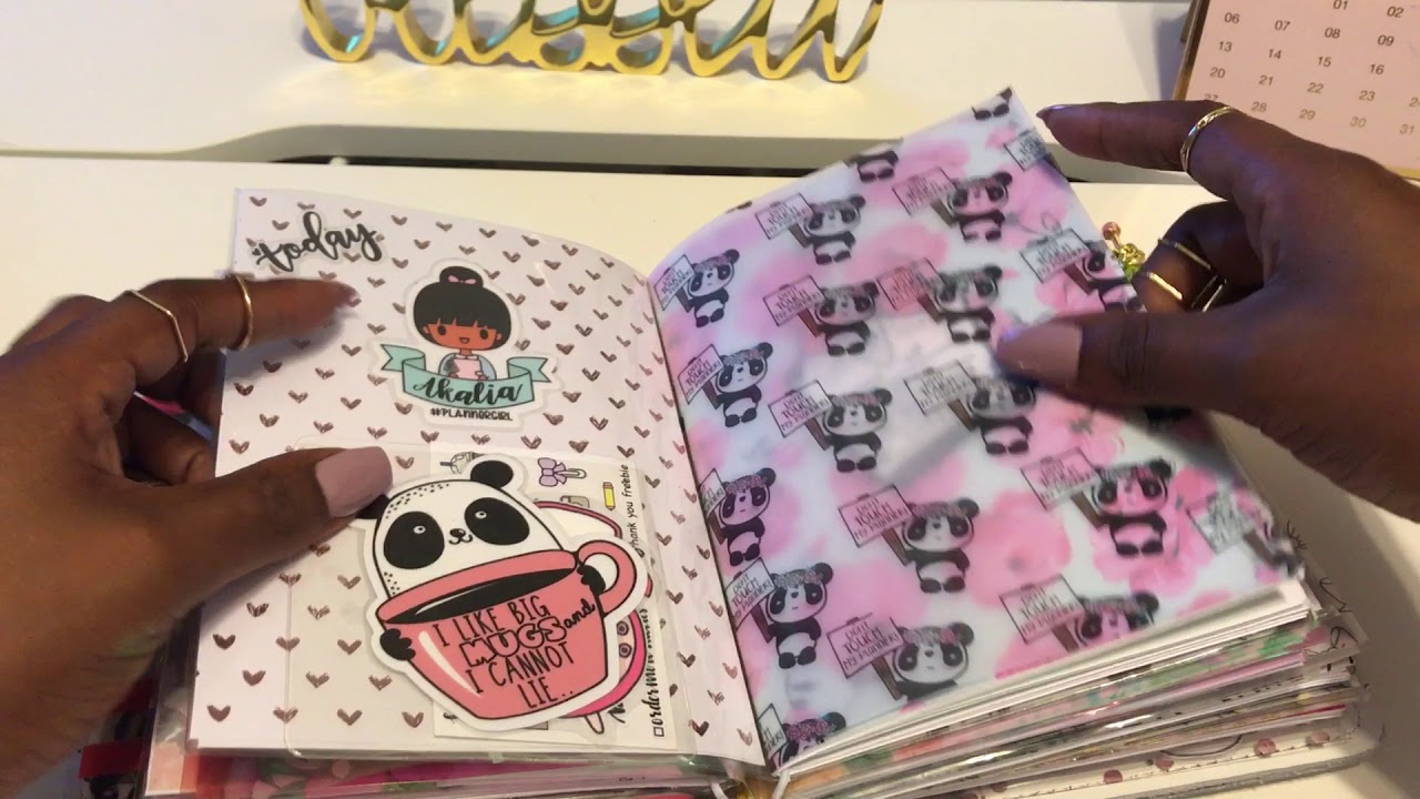 Foxy Fix Coconut B6 Flip Through