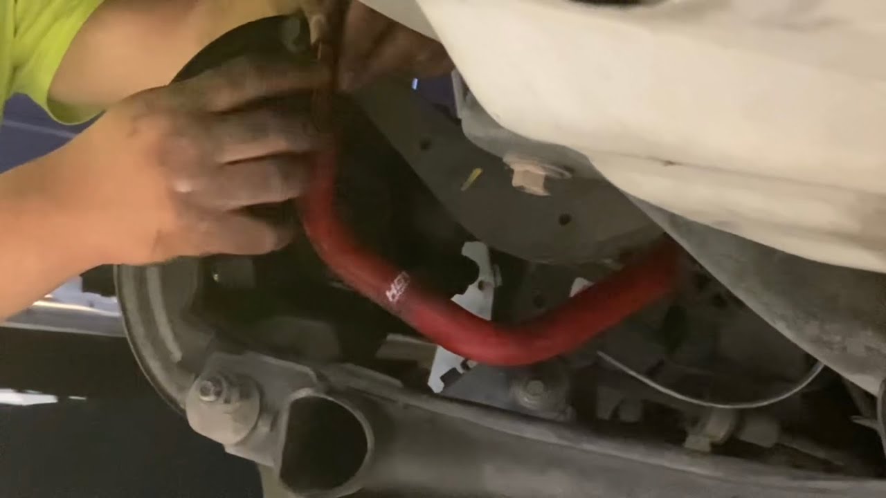 How to install 00-05 Celica Hotchkis 22920092 Rear sway bar