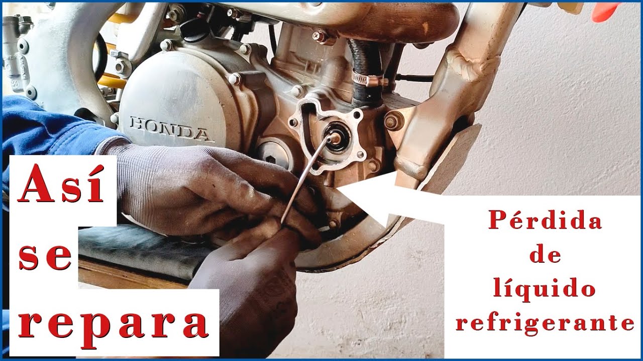 Reparación fuga de refrigerante Honda CRF #refrigerante #motor #reten #bomba #honda #crf