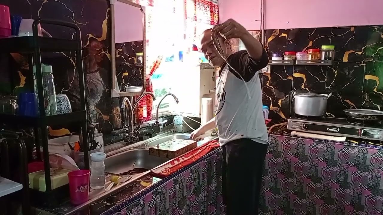 MEMBUATI LAUK KELI OLEH  ANAK2 MEMANCING SEMALAM  DI ANAK SUNGAI GUYS VLOG 18/1/2026 🦭🦭