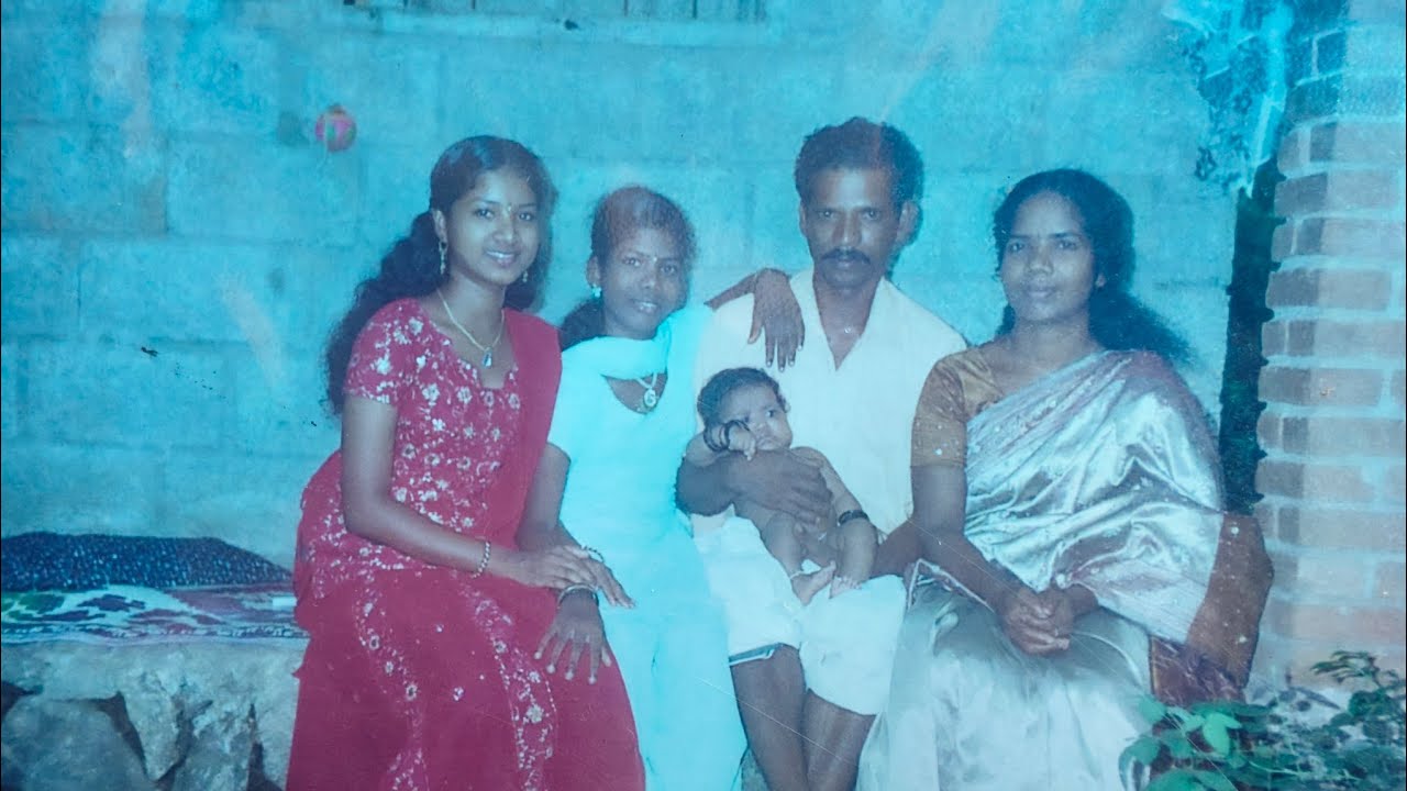അപ്പോ എന്റെ കുറച്ച് പഴയ ഫോട്ടോസ് കണ്ടാലോ നിങ്ങൾ വായോ 