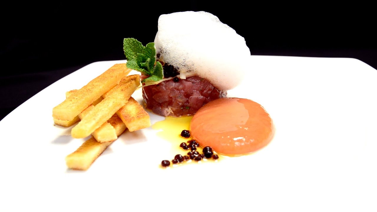 Tappeto di salsa Gazpacho Sferificazione inversa - TEXTURAS - Approfondimenti di cucina molecolare