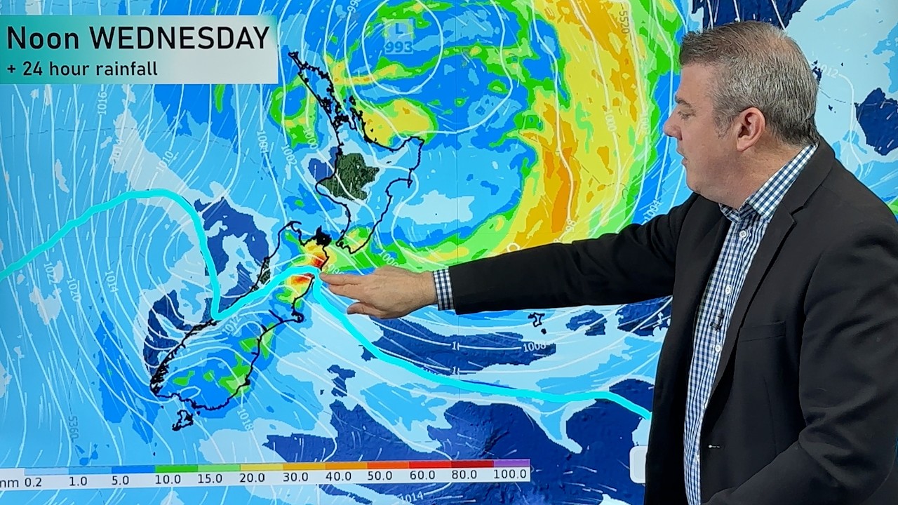NZ: More heavy rain, snow - but large dry areas, especially as we go into the long weekend