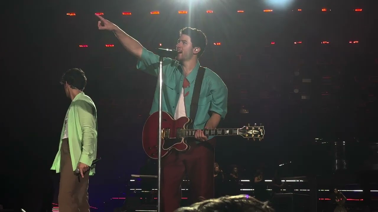 Jonas Brothers- LVATT Medley Opening Night Yankee Stadium 8/12/23