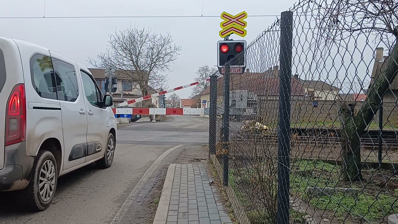 Železniční přejezd Ovčáry 7.2 2026