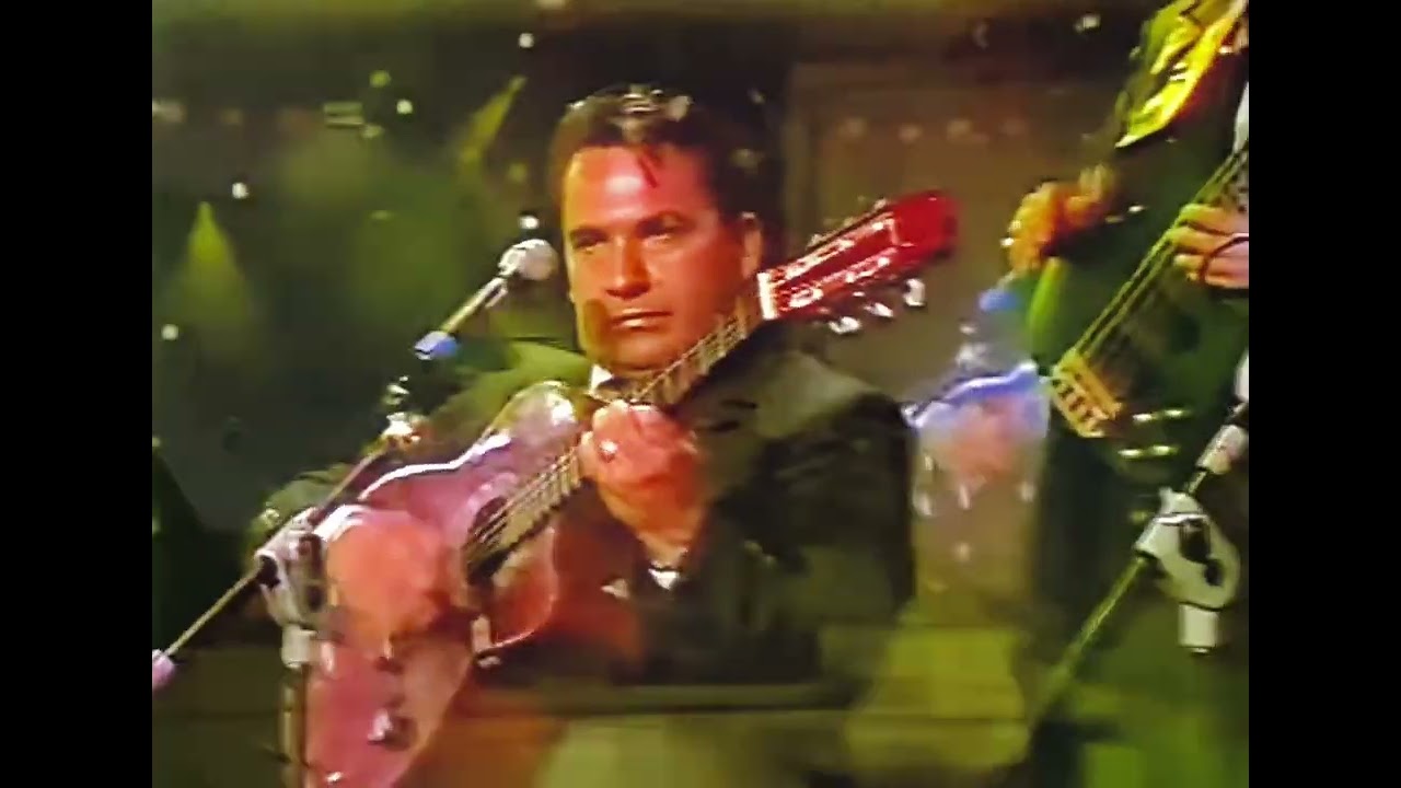BESANDO LA CRUZ - MARCO ANTONIO VÁZQUEZ - COVER