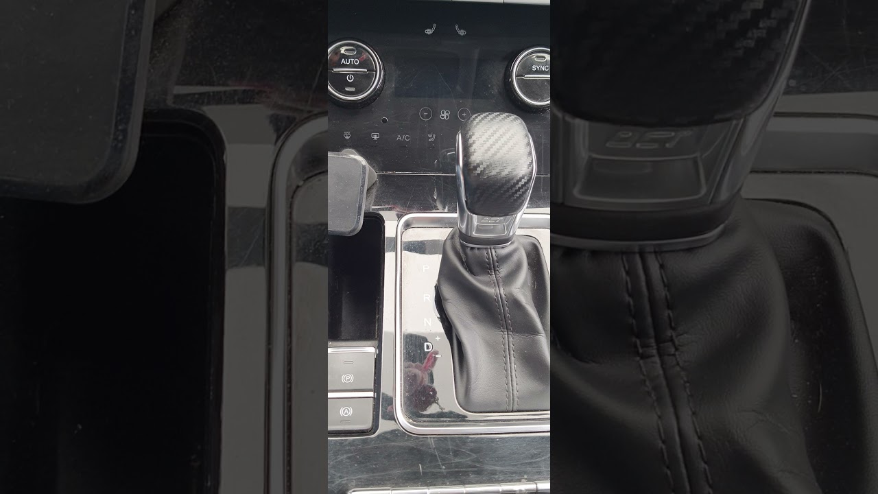 Activación y desactivado de sistema Autohold (asistente de frenado). Chery Tiggo 8