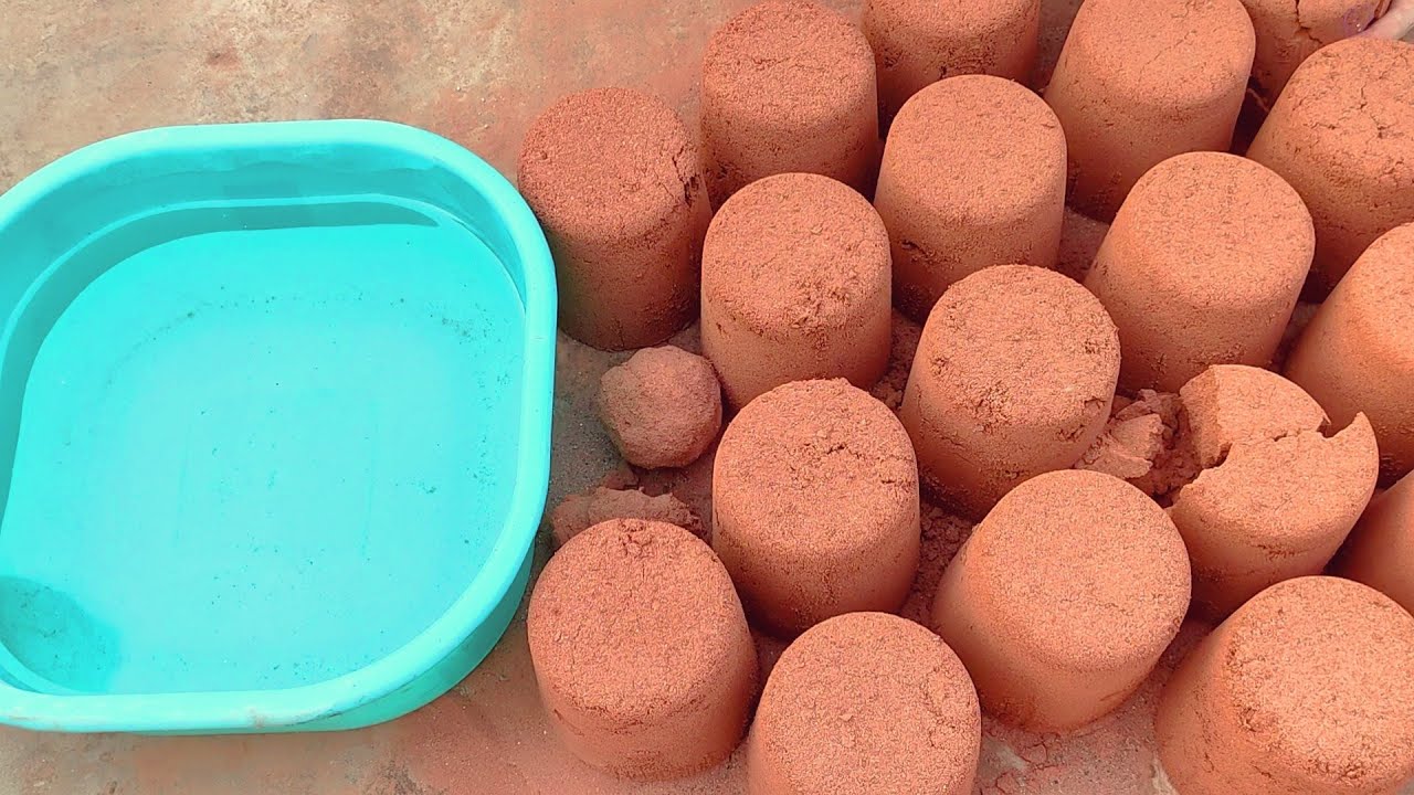 ASMR: very soft rich red dirt glasses dusty wholecrush in water/oddlysatifying