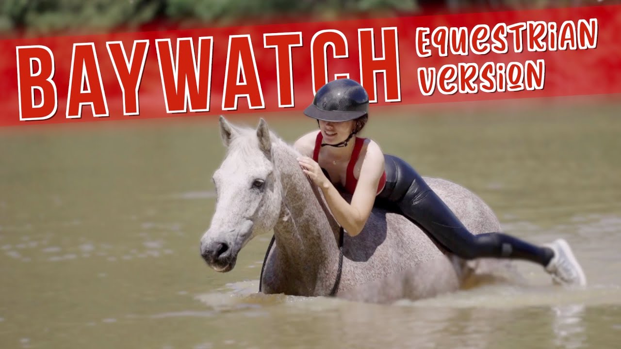 BAIGNADE AVEC MON PONEY (version Alerte à Malibu) 🔥