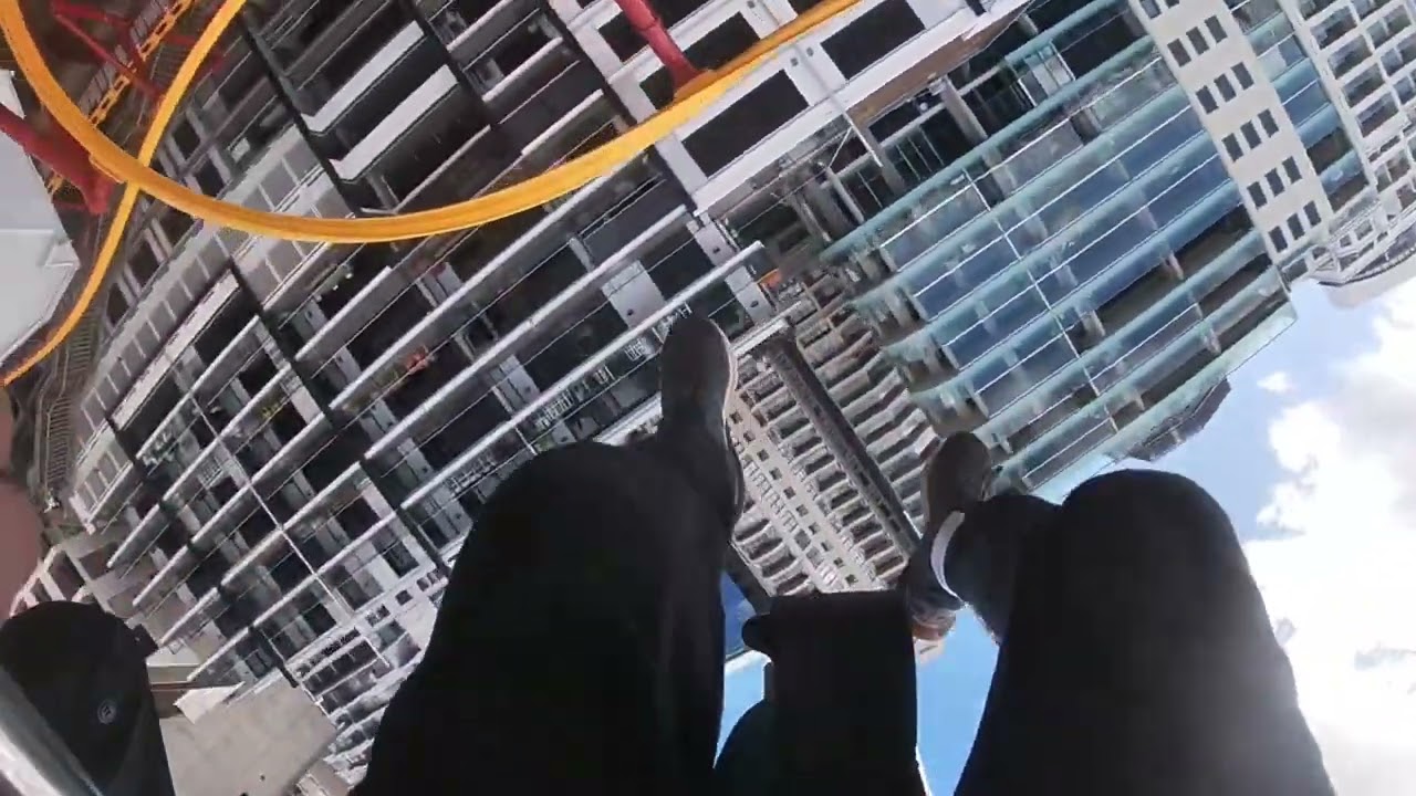 Sledgehammer Extreme 360 POV Luna Park Sydney 2022