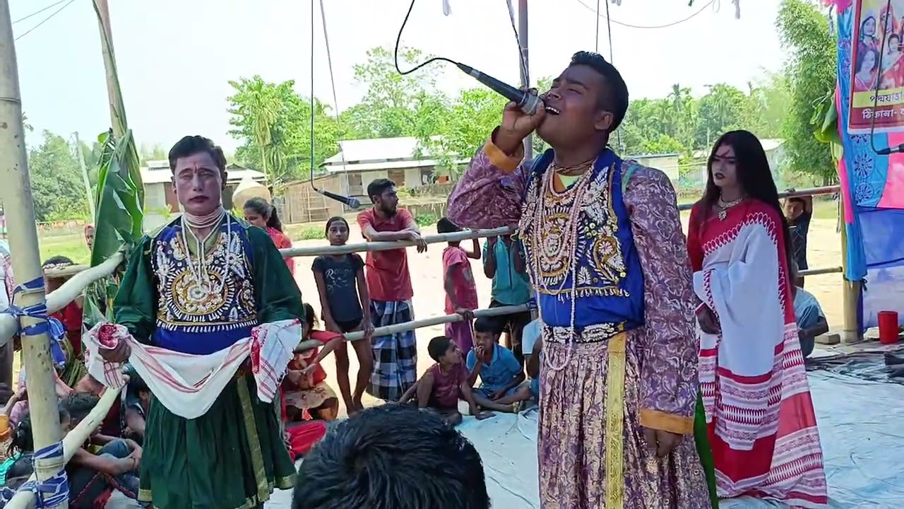 আছি ভিক্ষা দাও মুখ নগর বাসি রে