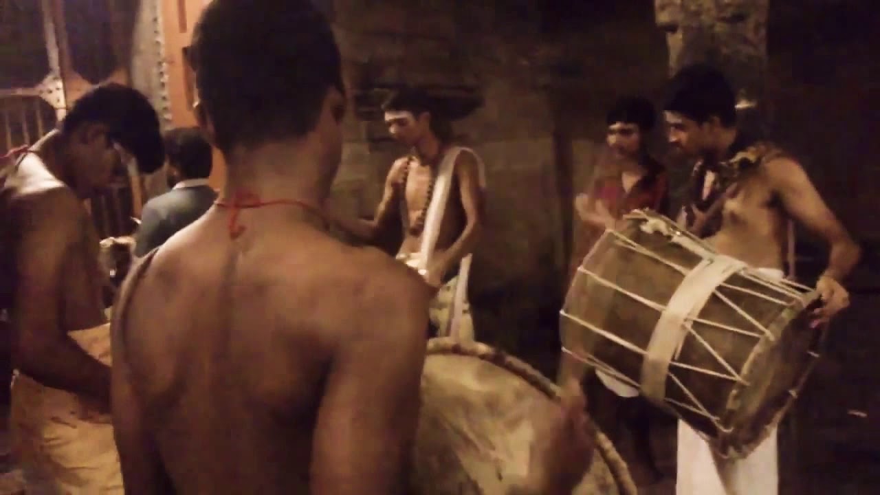 Thanjai periya kovil kailaya vathiyam play old video