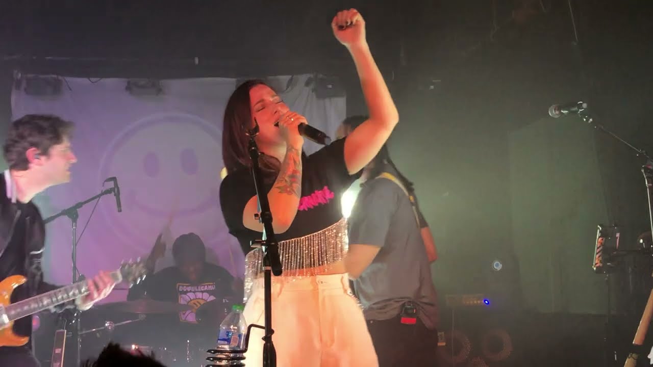 Cassadee Pope - 