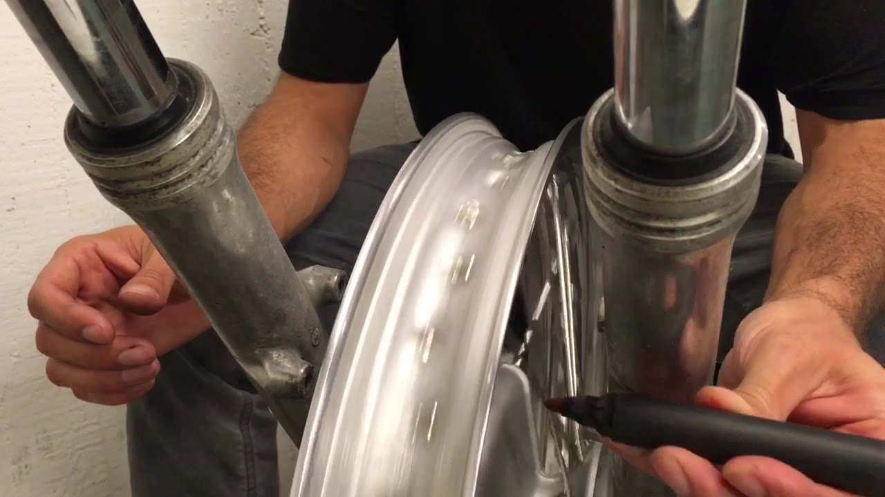 Yamaha SR250 Front Wheel Truing