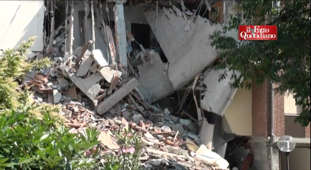 Terremoto in Emilia, Cavezzo sotto le macerie