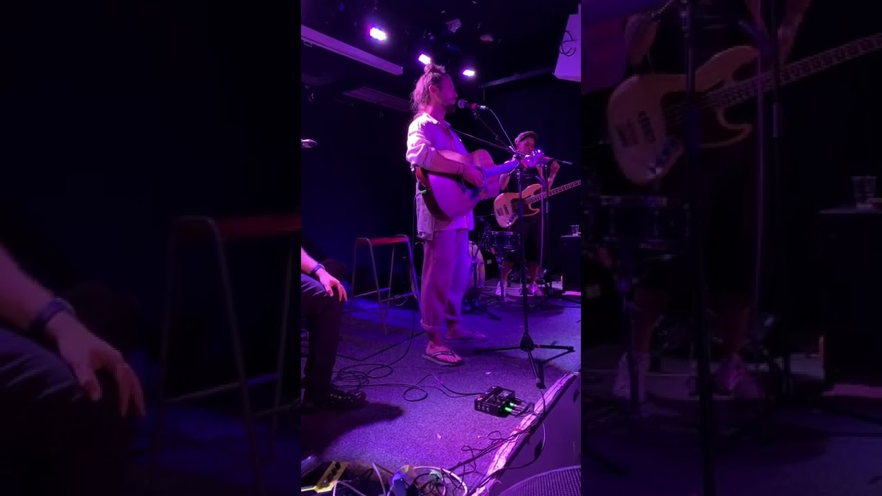 Jeremy Loops- better together long intro ( Ed Sheehan). @ Bristol rough trade records 2022