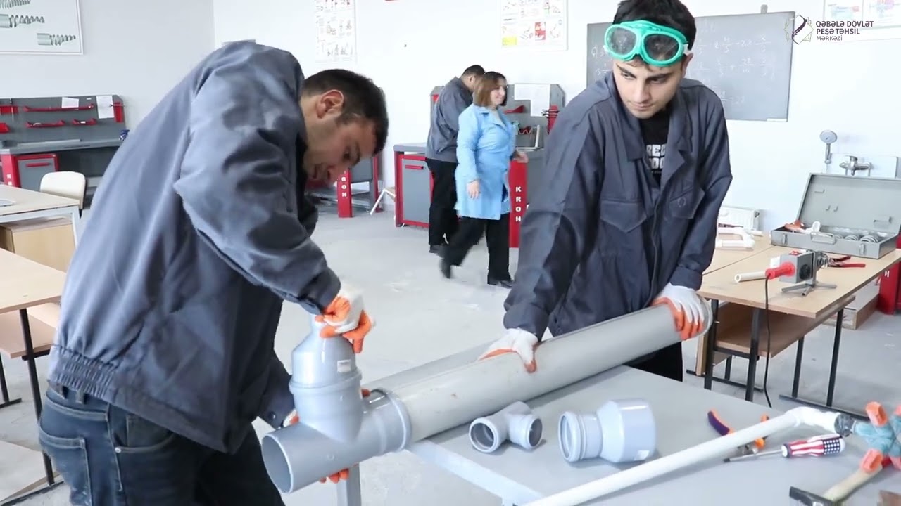 İstehsalat təlimi: Peşəkarlığa gedən yol