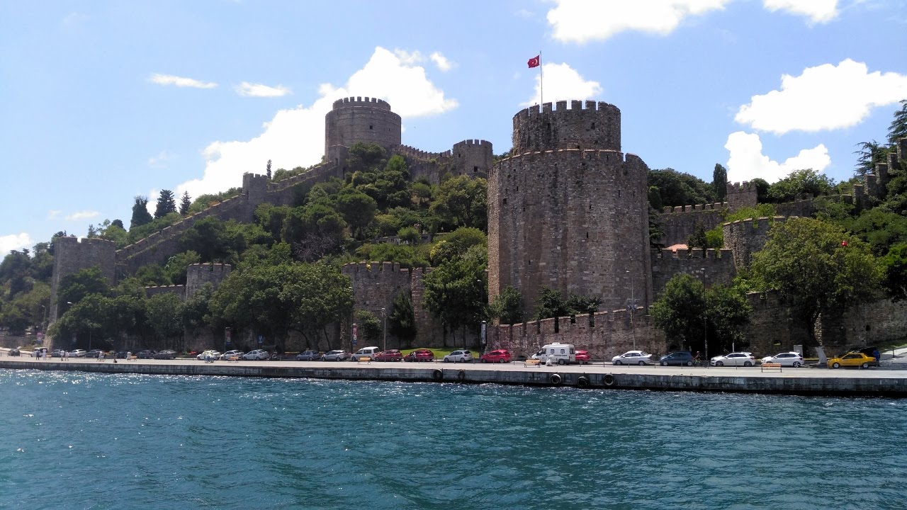 Rumelian Castle, the Strait-Cutter - Rumelihisarı, Boğazkesen