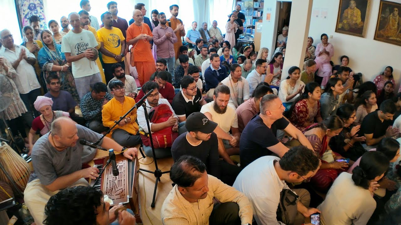 Sri Krishna Janmastami Kirtana mit Ekarasa Prabhu im BYZ Harburg am 16.8.25