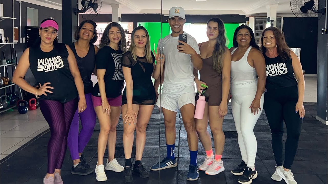Surto Coletivo - Léo Santana (COREOGRAFIA) Prof. Klysmann 
