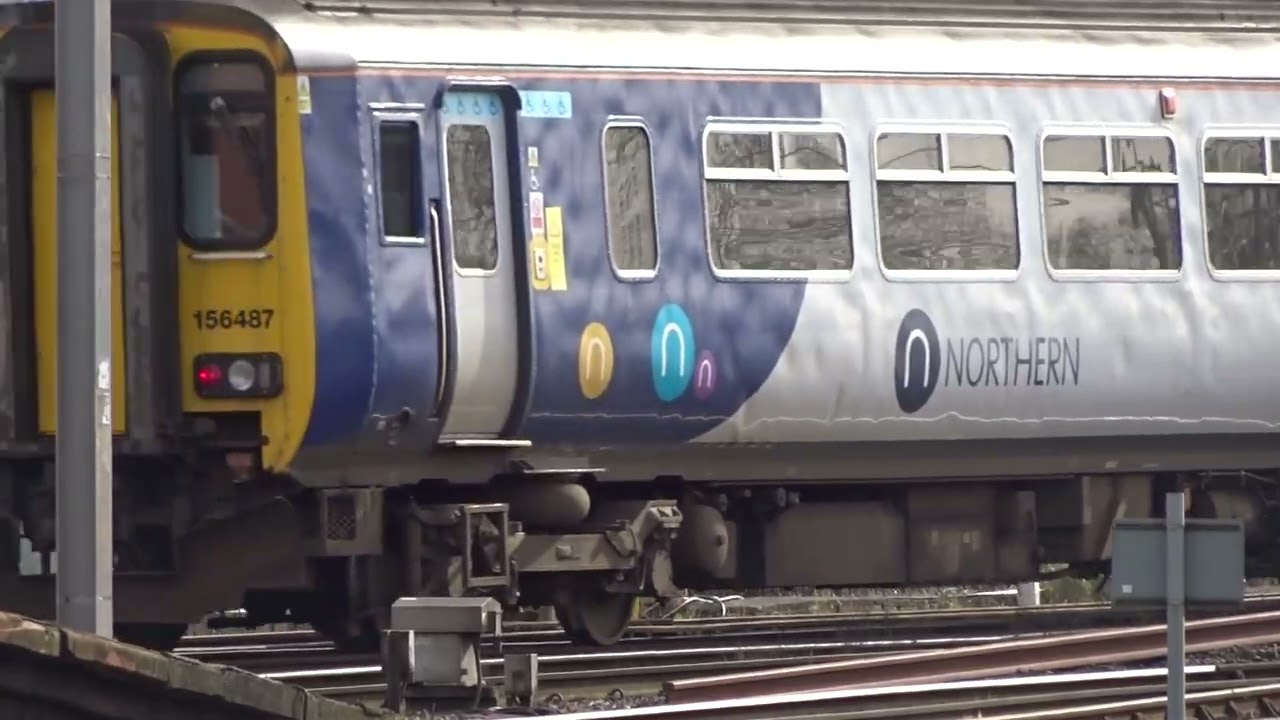 The Class 156 'Super Sprinter' NORTHERN No.156487 was leaves from Platform Six at Carlisle.