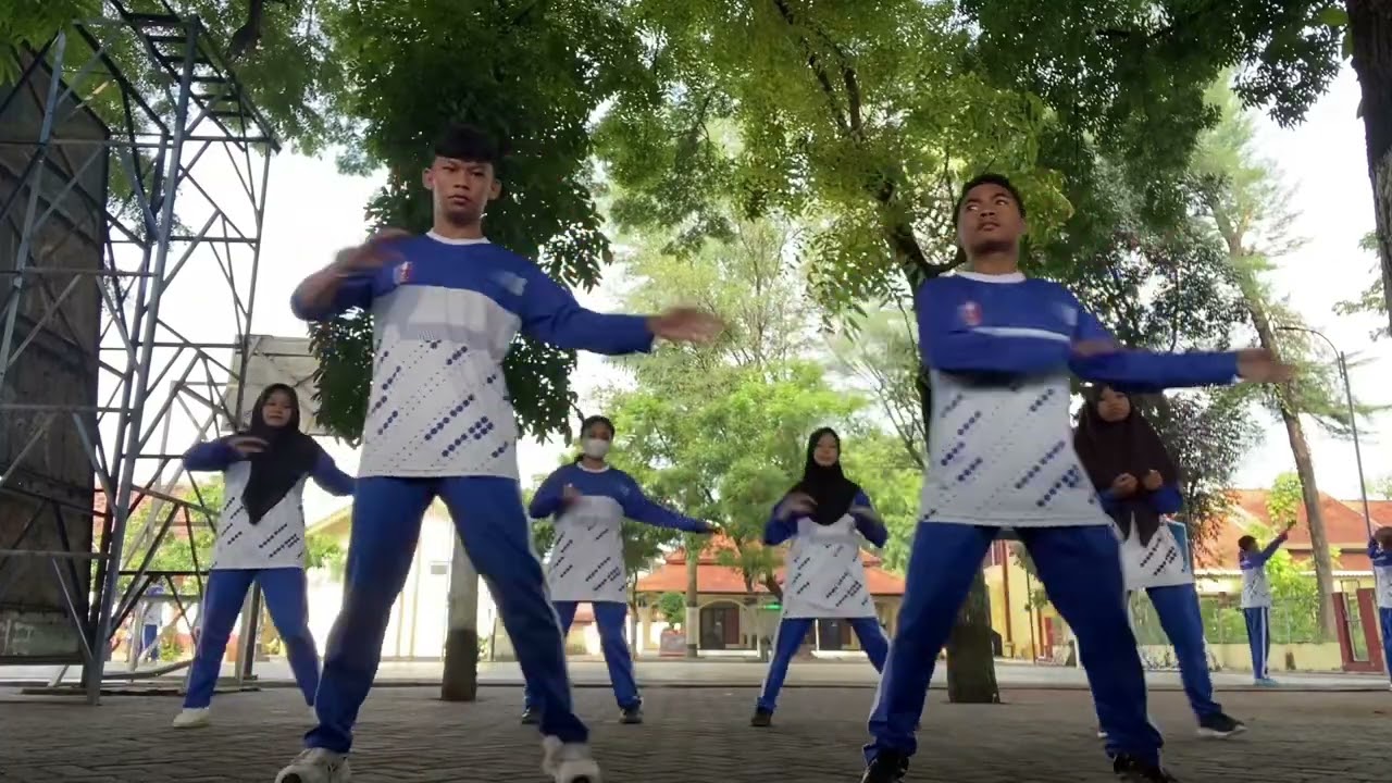 SENAM GOYANG DUMANG | SENAM IRAMA - Kelompok 4 XI-11