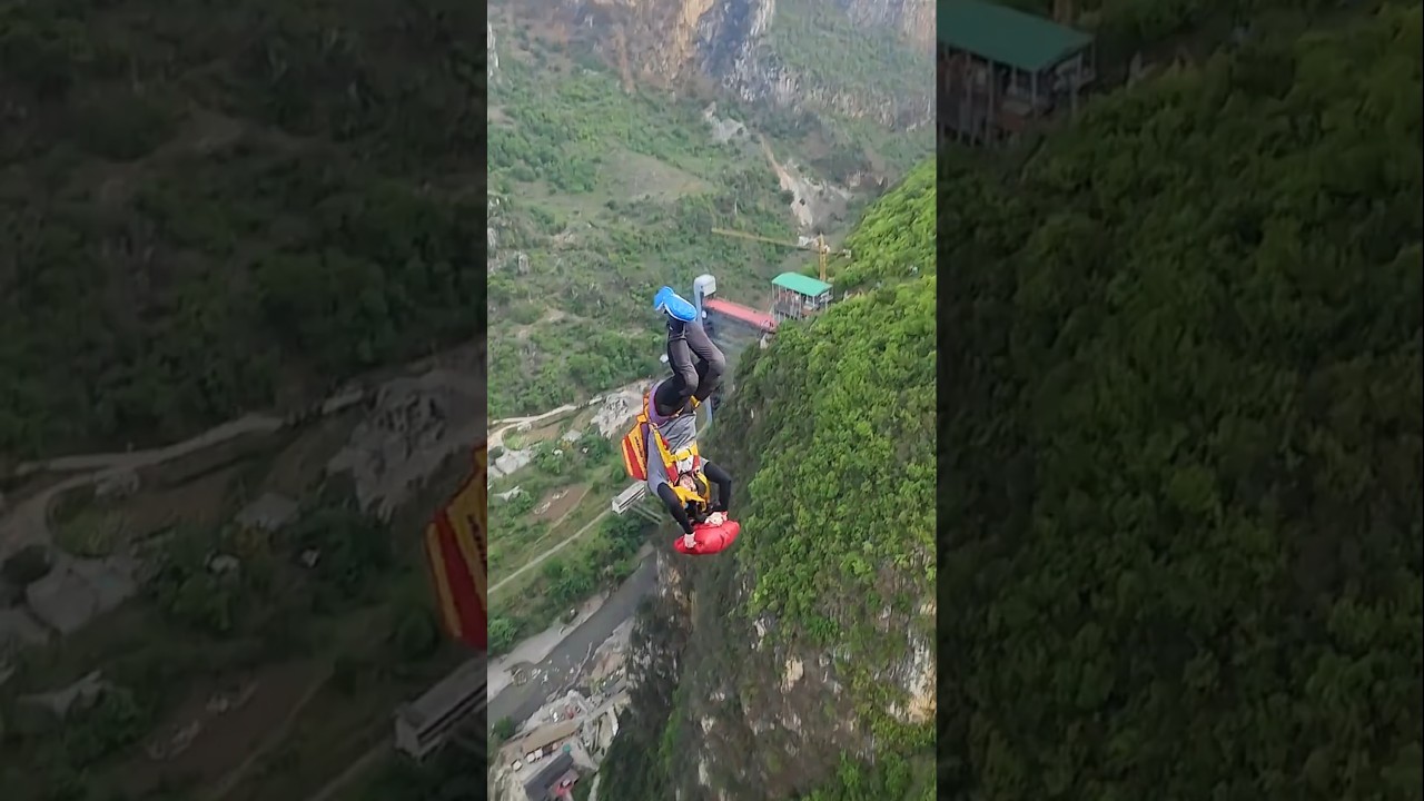 Base jumping parachute. #parachute #parachutejump #shorts