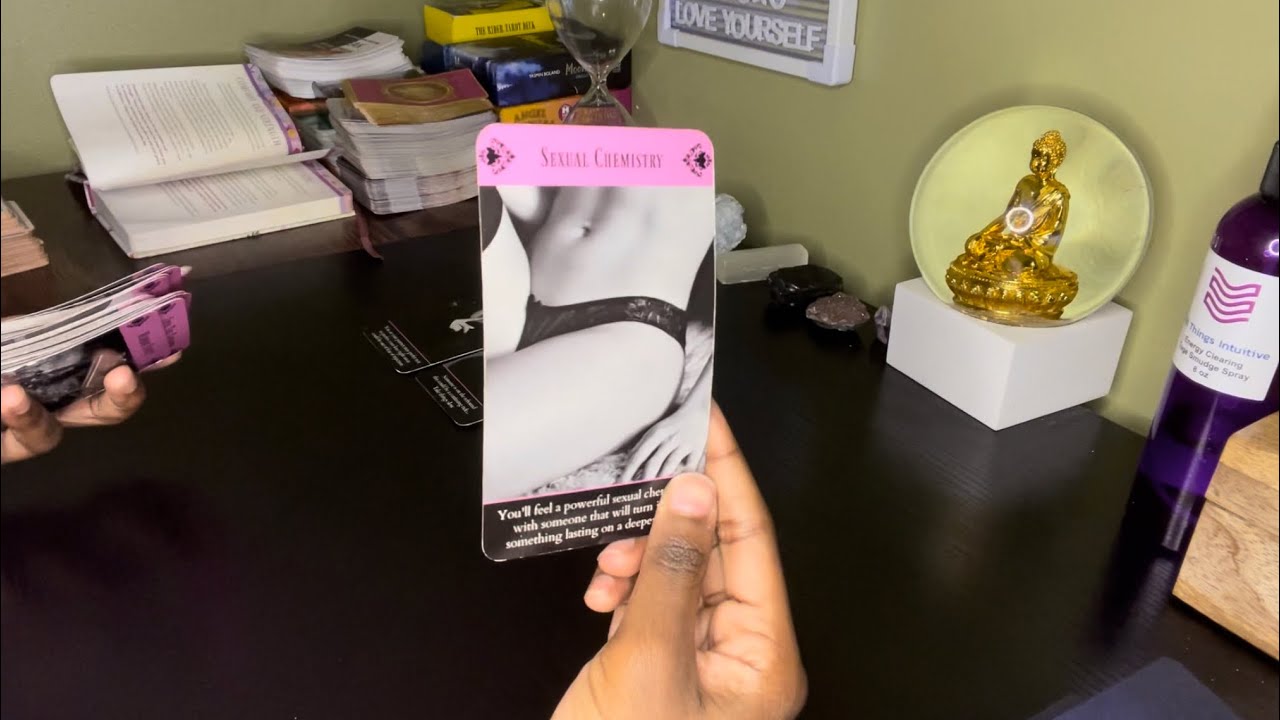 Aquarius ♒️ You & this person have great sexual chemistry, they want to confess to u their love ☺️🥵