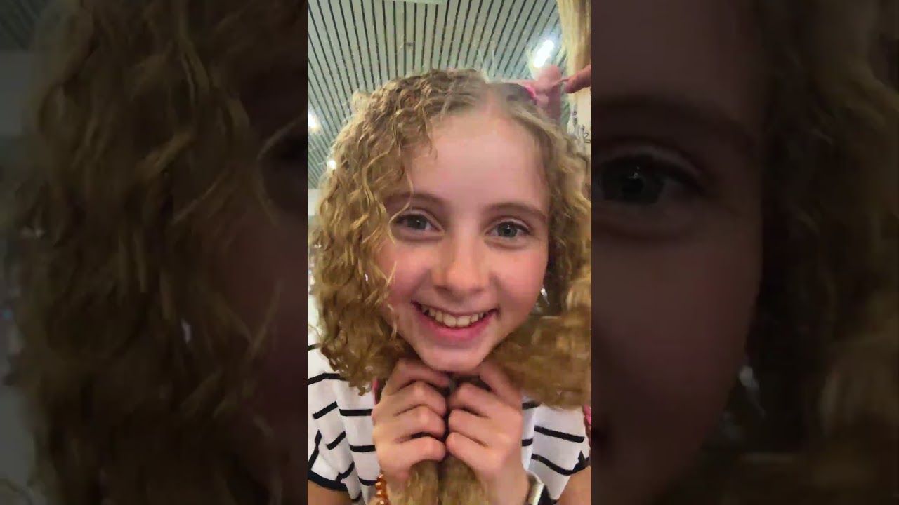 💇🏻&zwj;♀️ CODIȚE COLORATE 🥳 HOW TO CORNROW best and easy braids  #shorts by #melimi