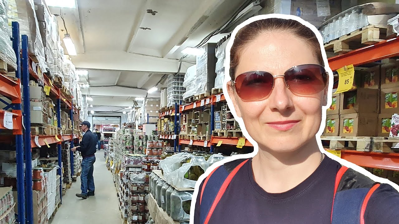 What Can $2 Get You in the Cheapest Russian Chain Store / Different Russia