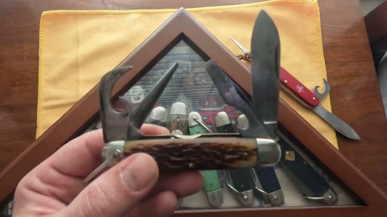 Classic vintage Boy Scout knives, what makes it a scout knife?