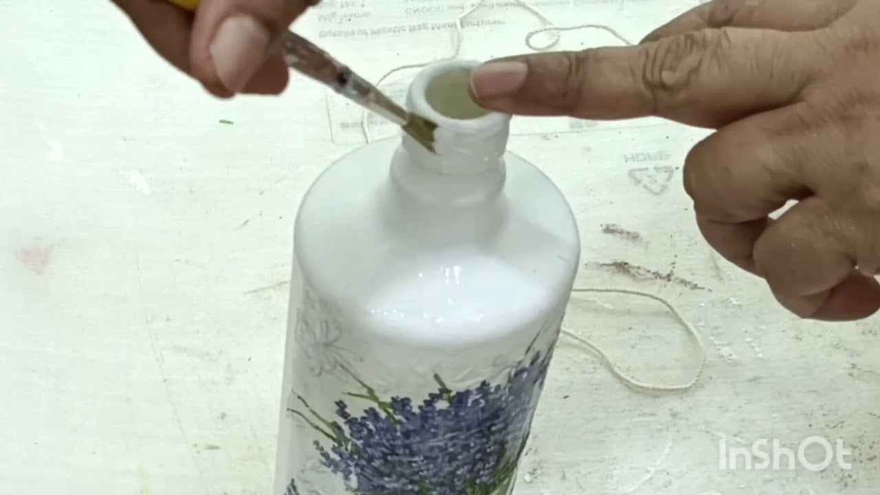  DIY Decorative decoupage bottle 