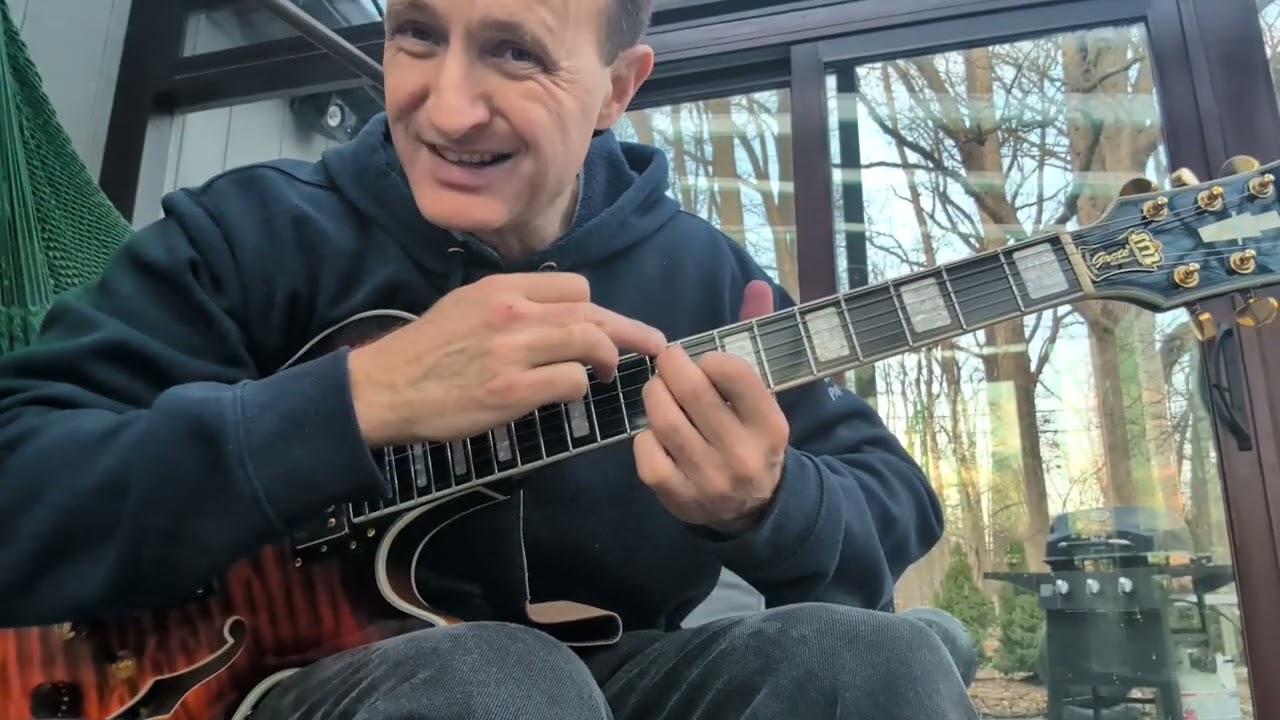 She Talks to Angels - basic guitar lesson