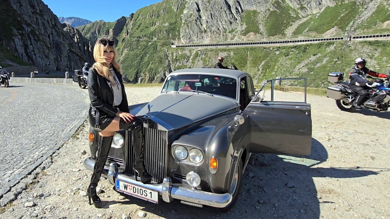 4k Granate Travelling on #Tremola, St.#Gotthard, #Swiss mountains, stockings, thigh high boots