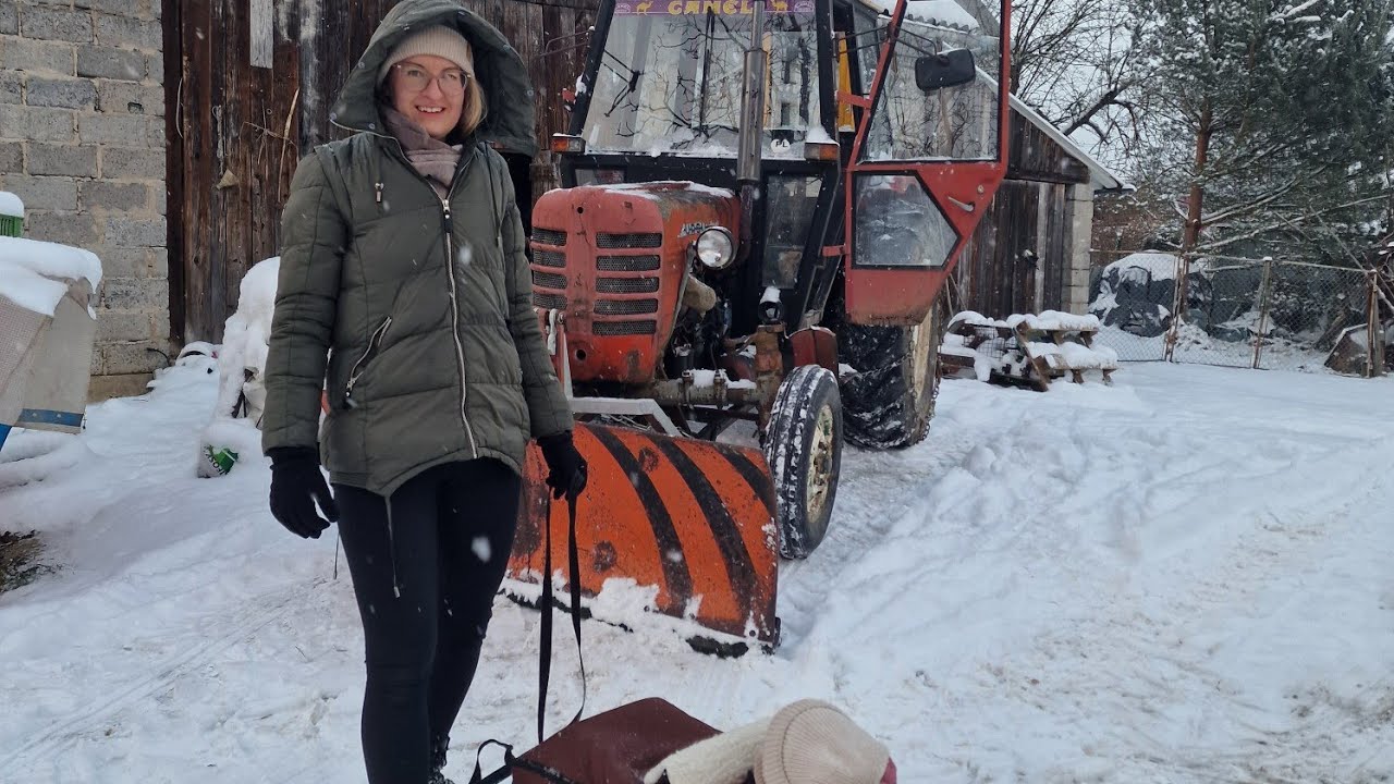 Pierwsze odśnieżanie w 2026 roku odpalanie Ursusa 4011 na mrozie #ursus #rolnictwo #śnieg #snow 