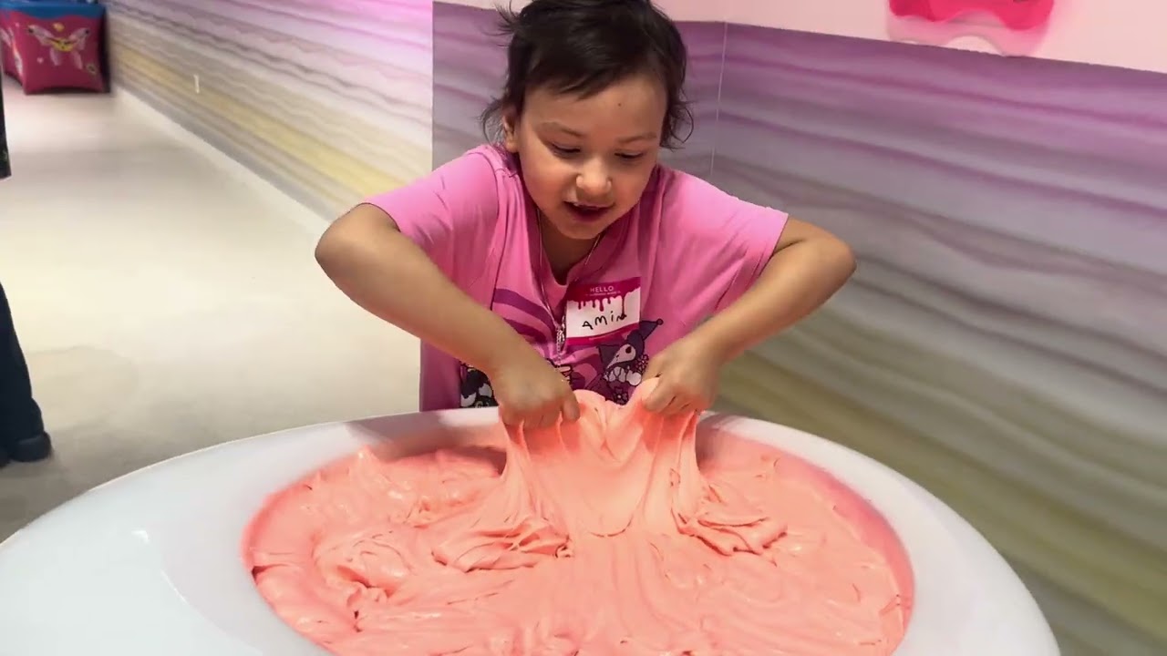 Sloomoo institute. Slime  museum in NYC