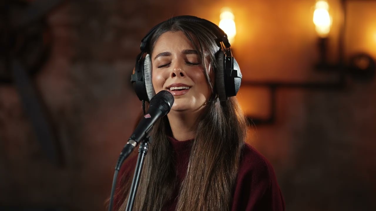 Silan Torun - Dostum Dostum (Acoustic)