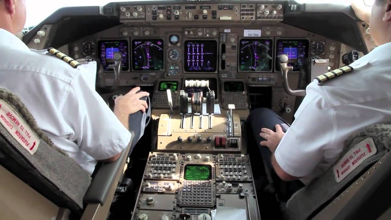 Cockpit - Boeing 747-400 Takeoff from Hong Kong