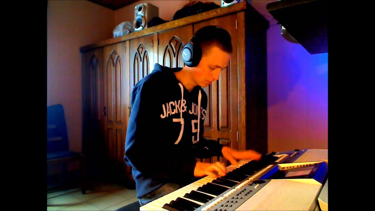 Basto - Gregory's theme on keyboard