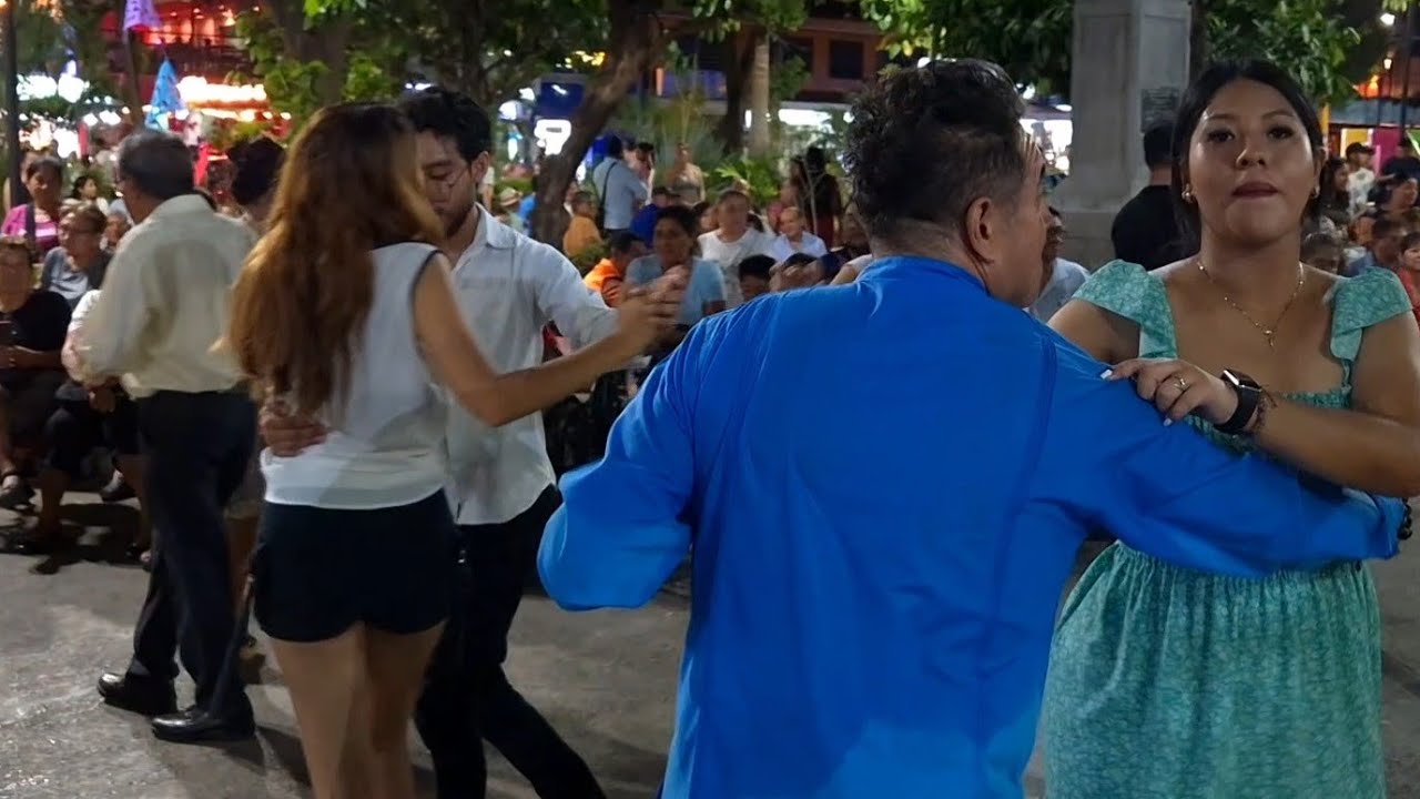 “¡Así se baila en Chiapas! Marimba y tradición en el Parque de la Marimba 🇲🇽”