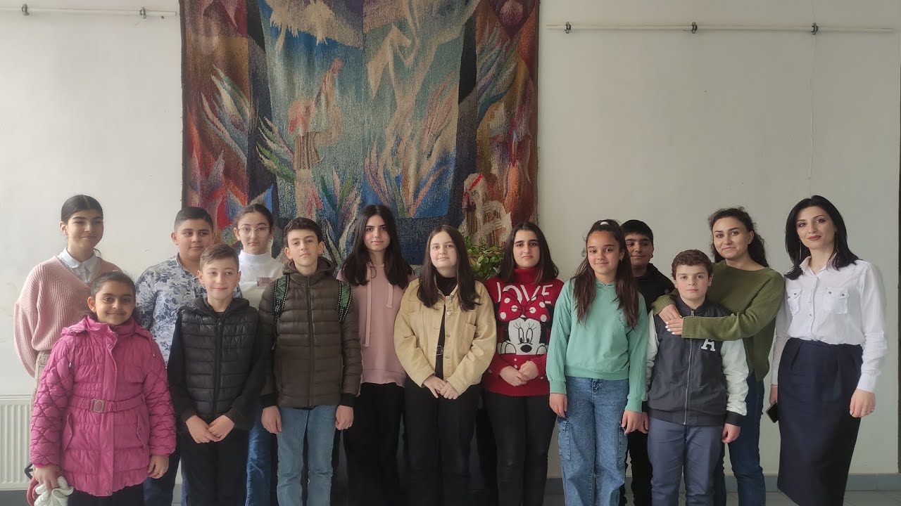 ՀԱՅ ԵՐԳԸ ԴՊՐՈՑՈՒՄ...  Օր 4  Չարենցավանի Վազգեն Ա-ի անվան N3 հիմնական դպրոց