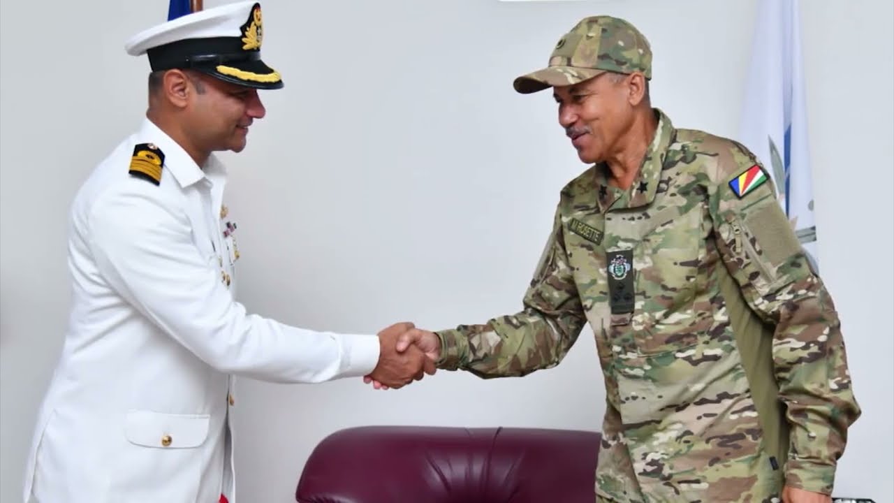 PAKISTAN NAVY SHIP MOAWIN VISITS SEYCHELLES DURING OVERSEAS DEPLOYMENT