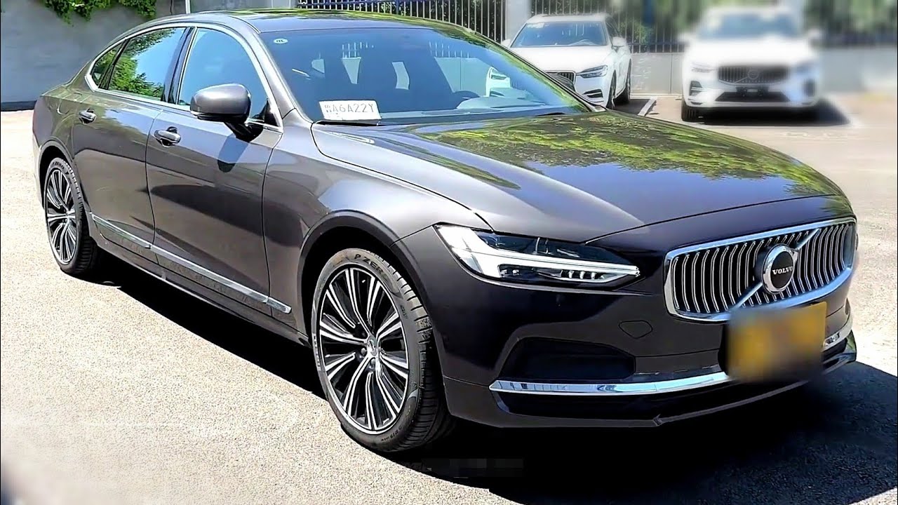2023 Volvo S90 (250 Hp) FULL In-depth Tour & Test Drive!