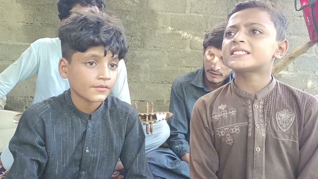 دہ عباس ماشوم پہ آواز مذیدار غزل   03119535836
