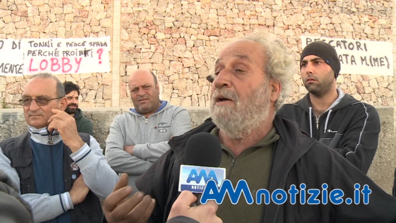 Sant'Agata Militello, la protesta dei pescatori