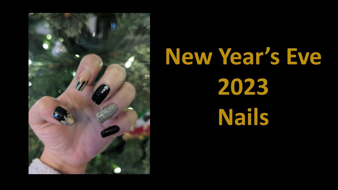 Change My Polish With Me! Polish Along New Year's Eve Nails | Black, Sparkle and Gold Look