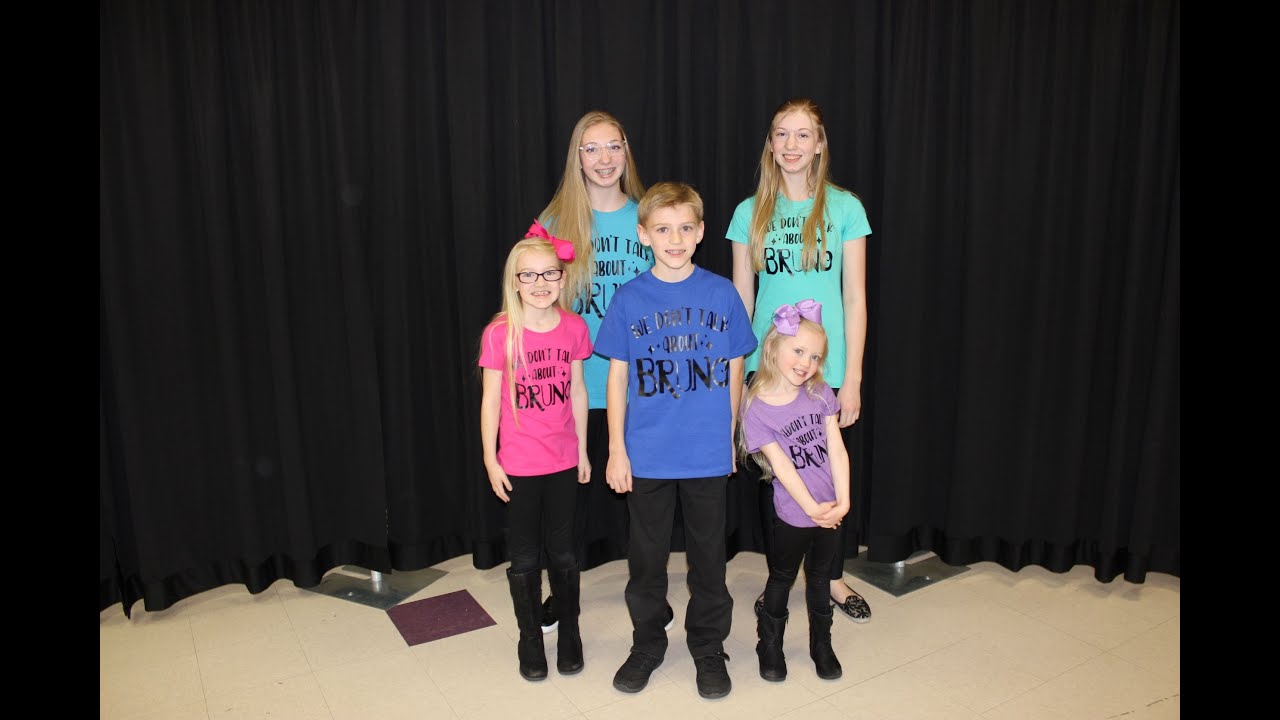 5 Siblings Sing 